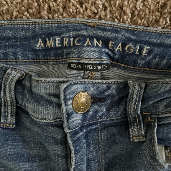 American Eagle Outfitters Blue Distressed Jeans - Picture 5 of 7